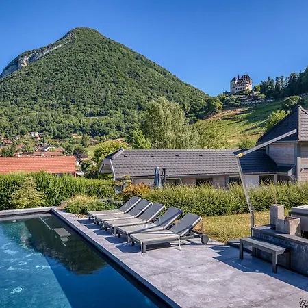 Le Tresor Du Chateau Willa Menthon-Saint-Bernard